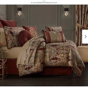 J Queen Garnet King Comforter Set